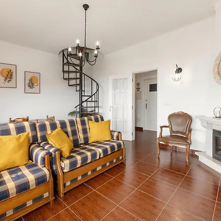 아파트 Luzimar Duplex *