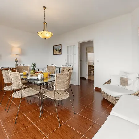 Luzimar Duplex Appartement *